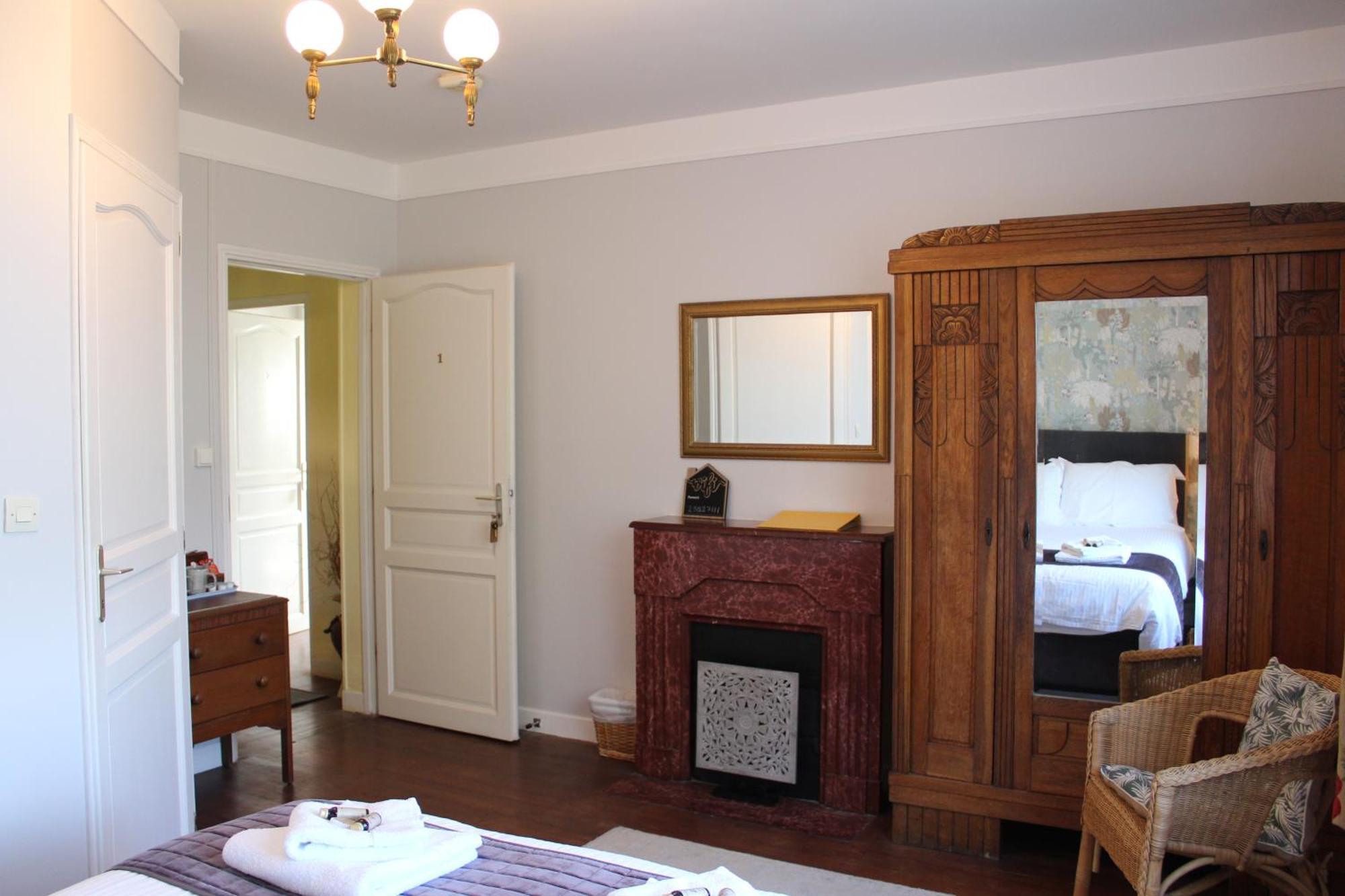Le Clos Castel Raids Exterior photo